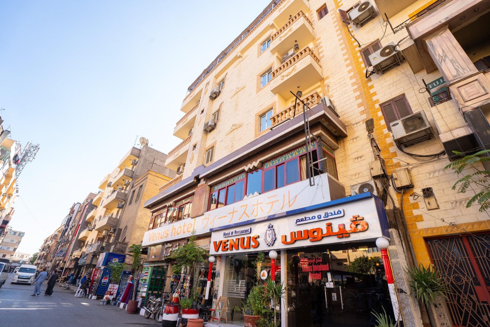 venus hotel luxor