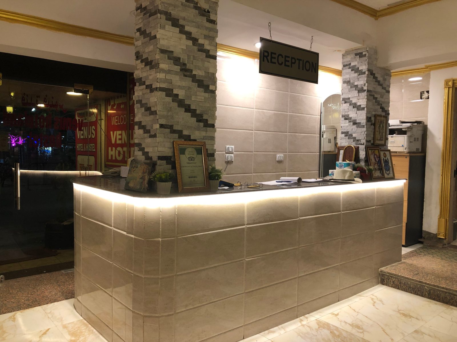 venus hotel luxor