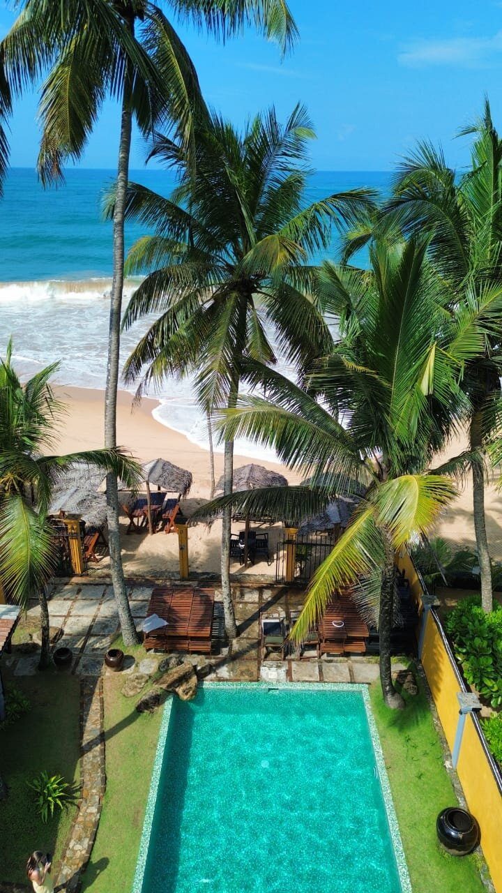 kusum hotel hikkaduwa