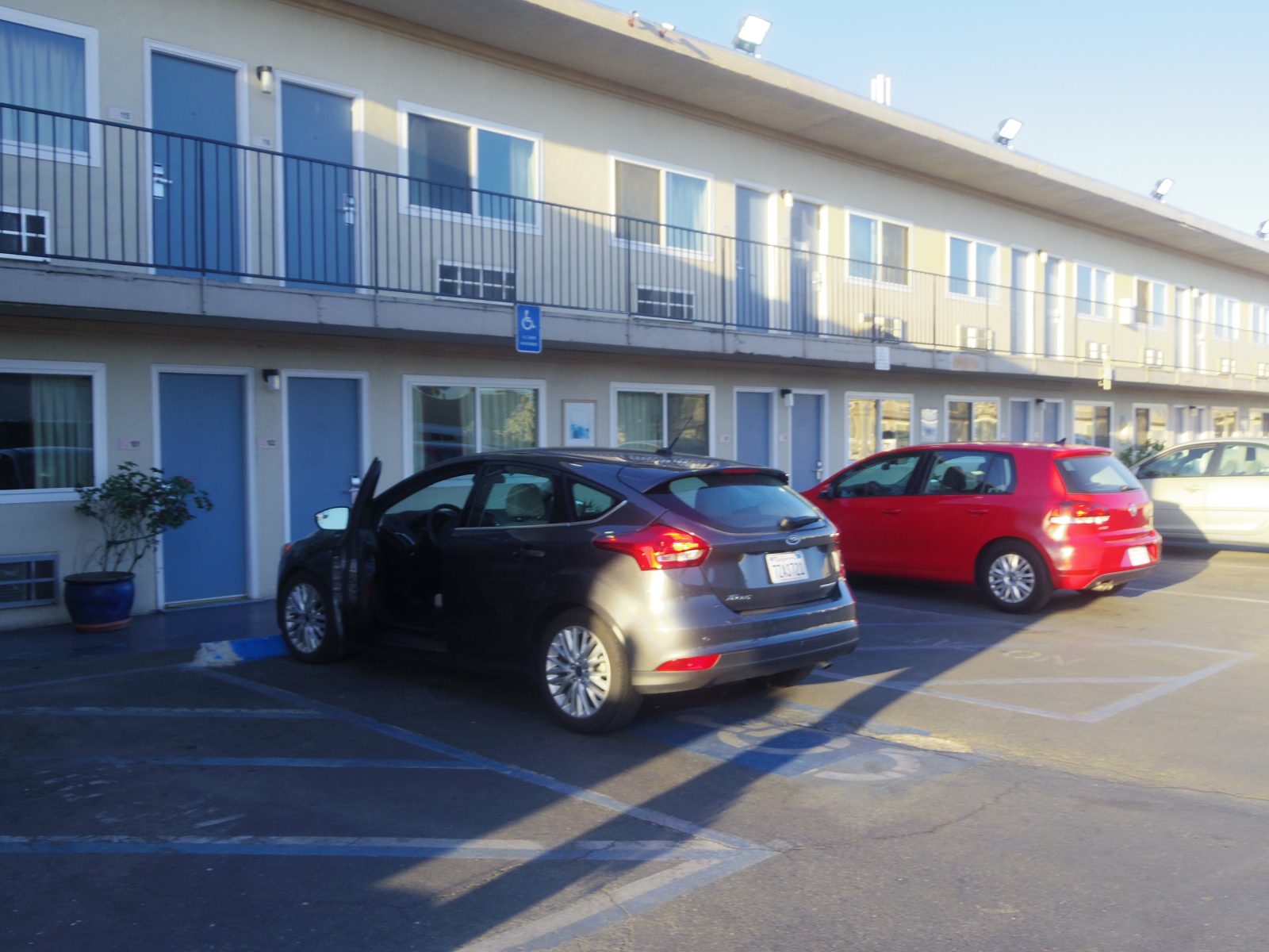 welcome hotel fresno