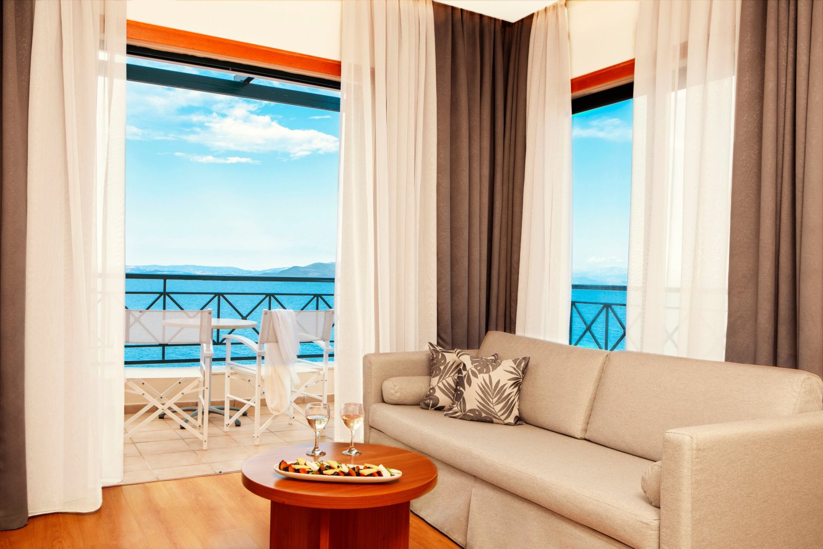ZEUS Essence Ramada by Wyndham Athens