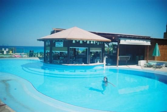 Astreas Beach Hotel Apartments