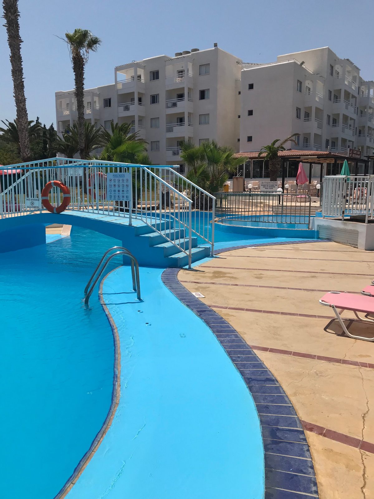 Astreas Beach Hotel Apartments