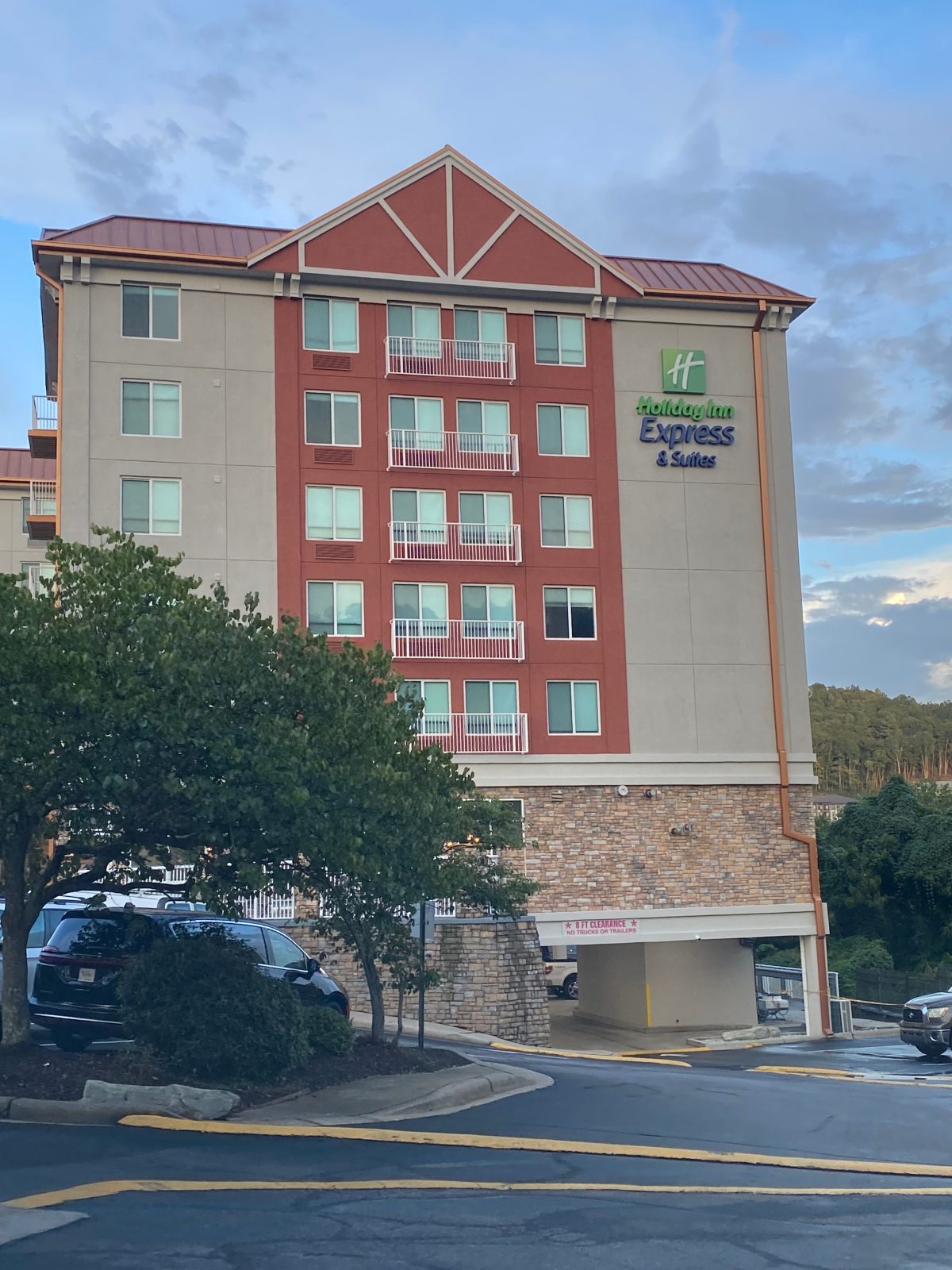 asheville holiday inn