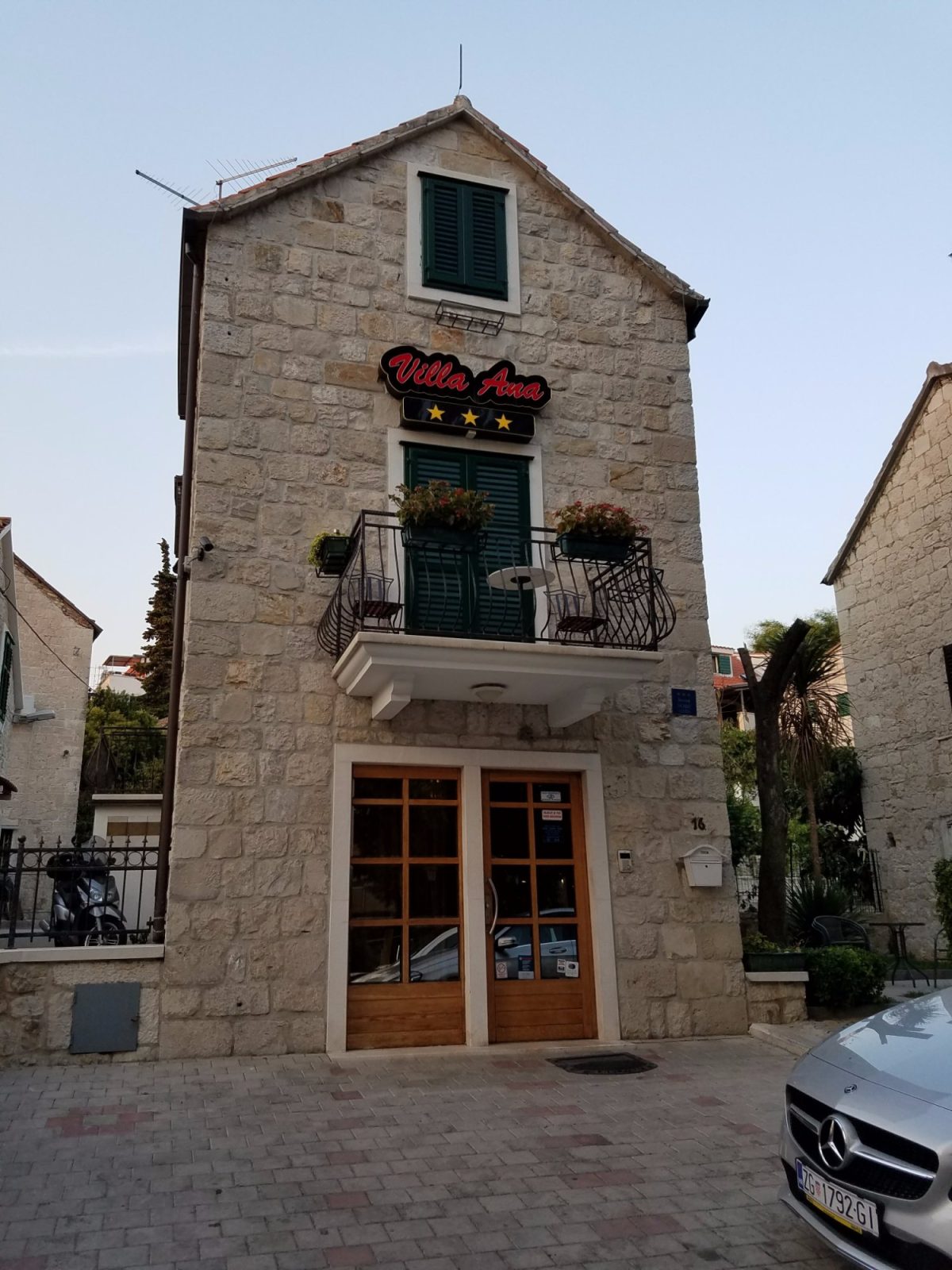 Villa Ana