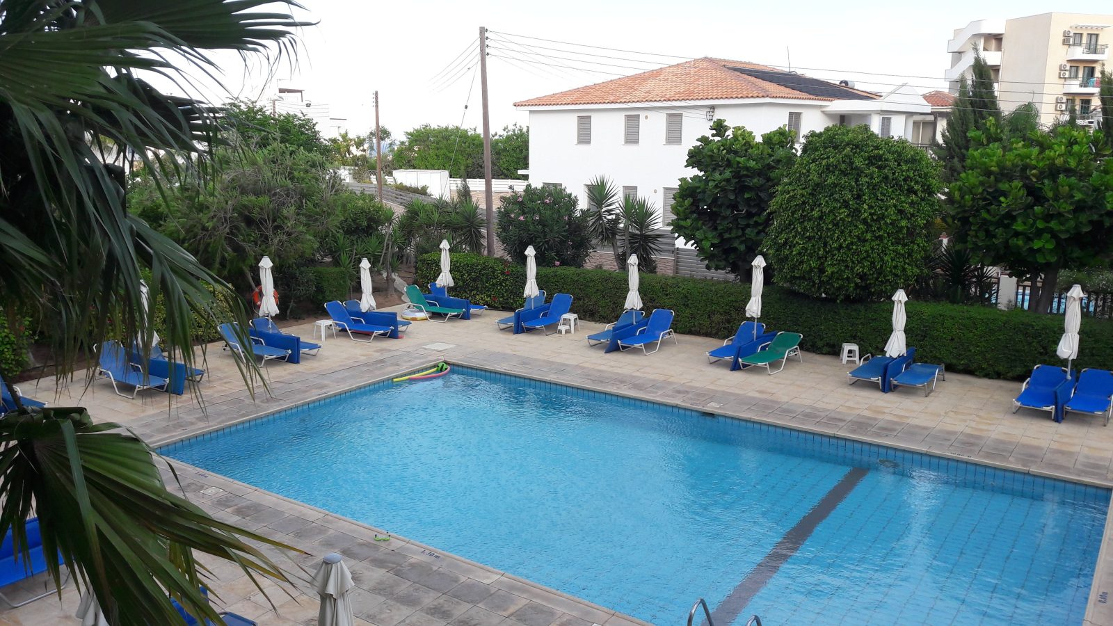 mandalena apart hotel protaras