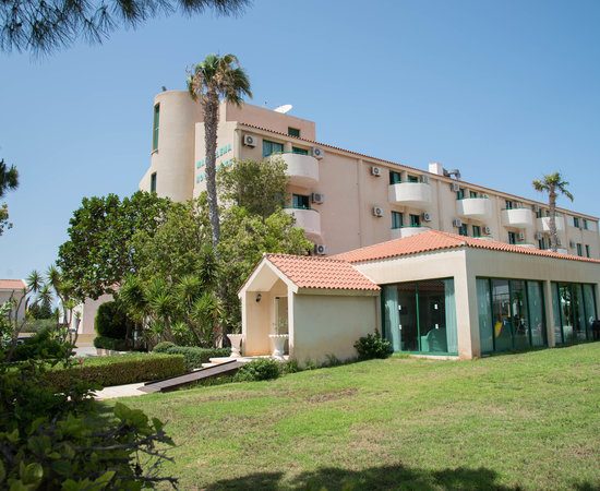 mandalena apart hotel protaras