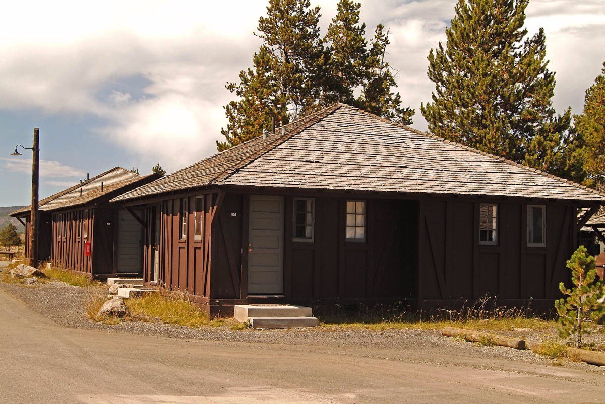 Old Faithful Lodge Cabins