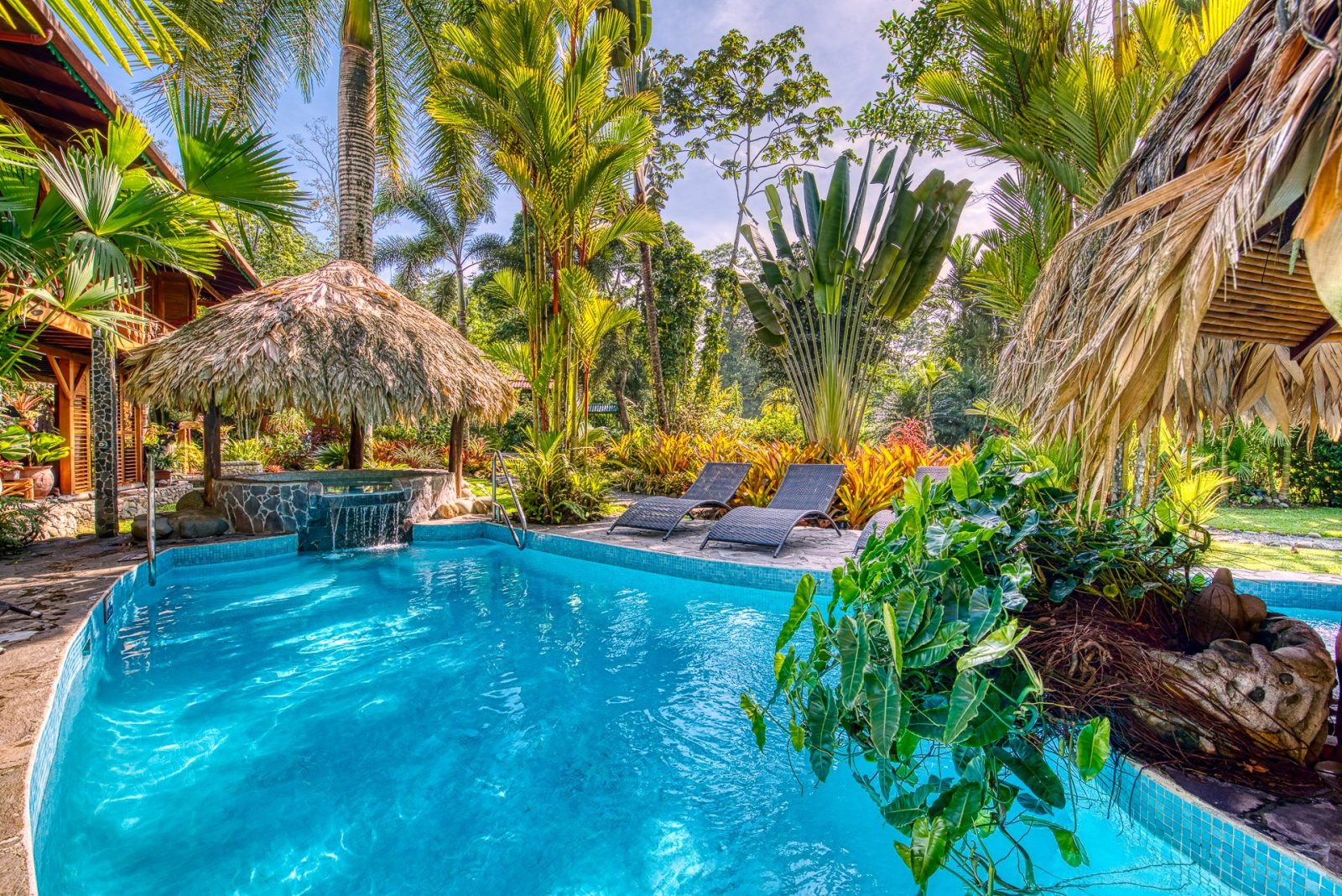 banana azul hotel