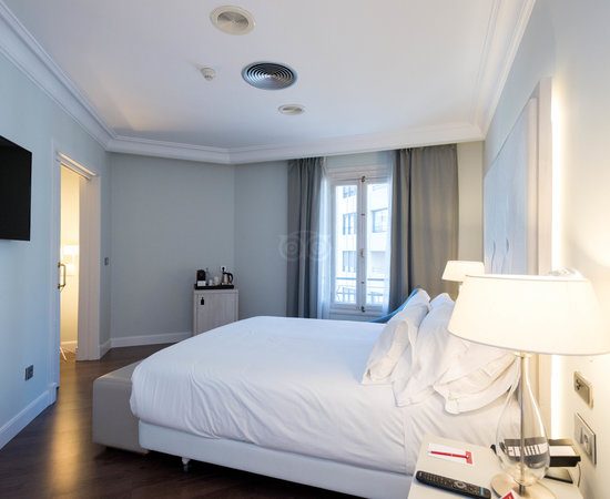 nh hotels zaragoza