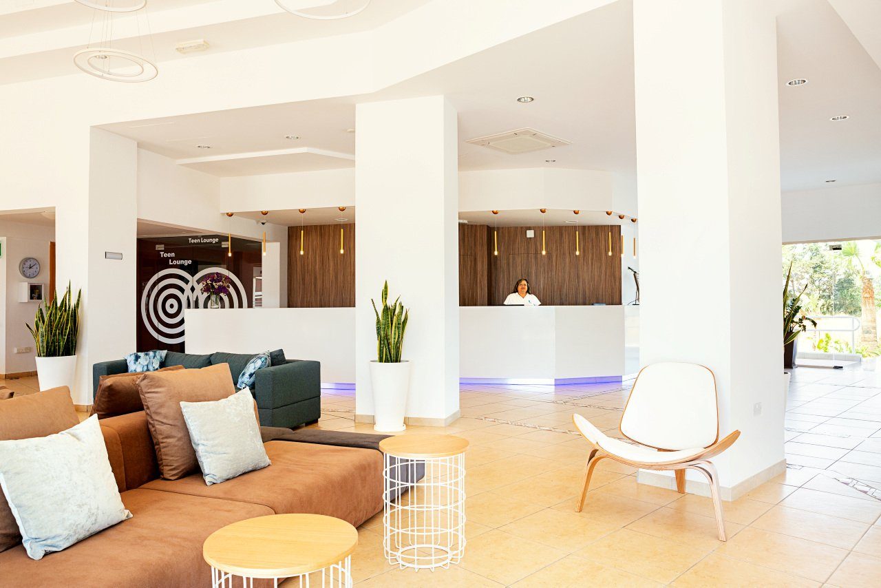 rising star beach protaras