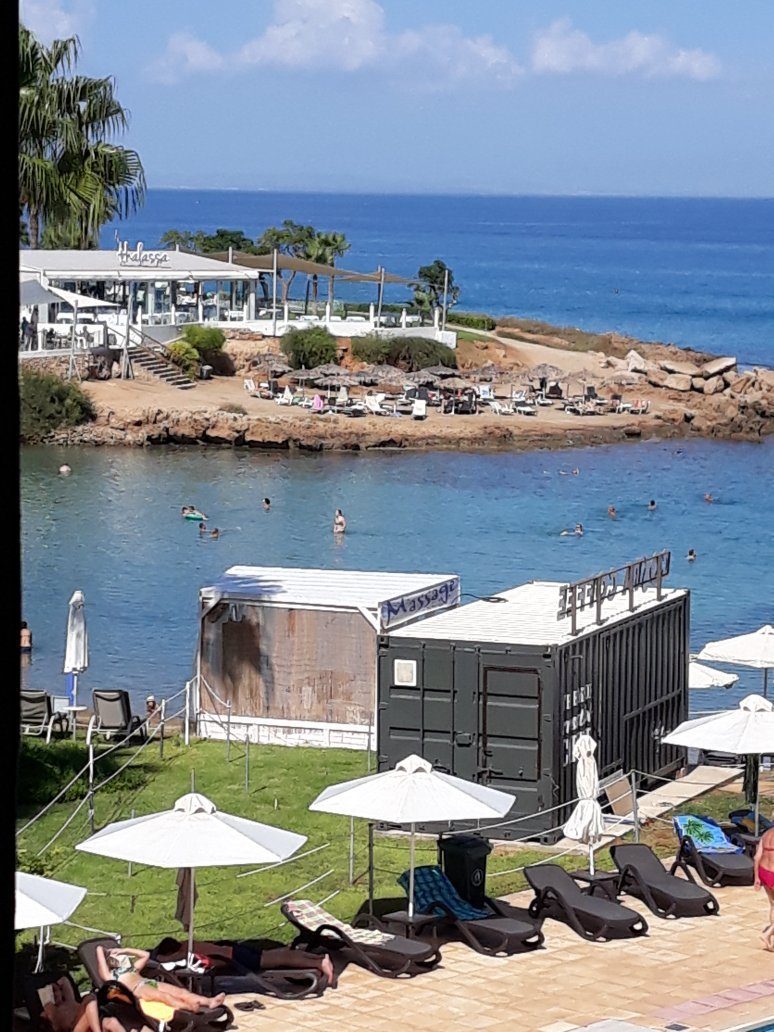 pola costa apartments hotel protaras