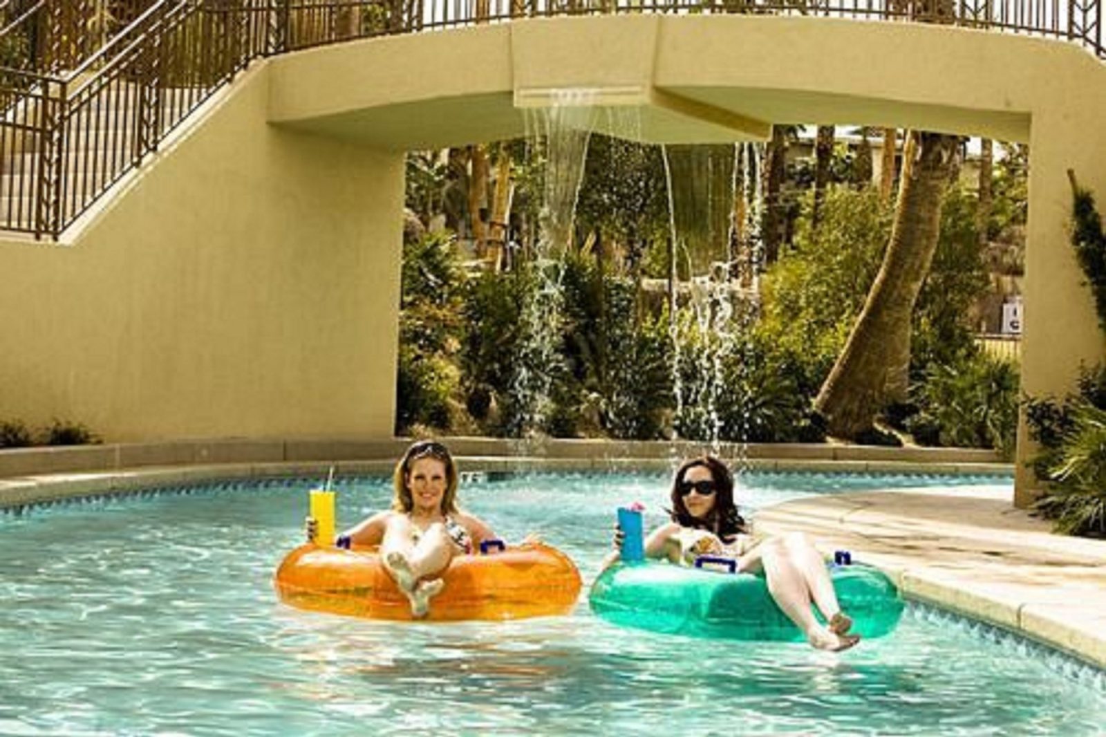tahiti village las vegas nv