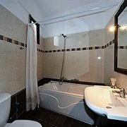 blue hotel fira