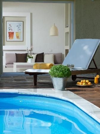 Atrium Hotel