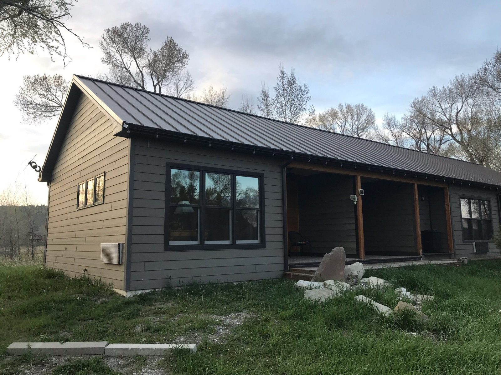 yellowstone river hotel