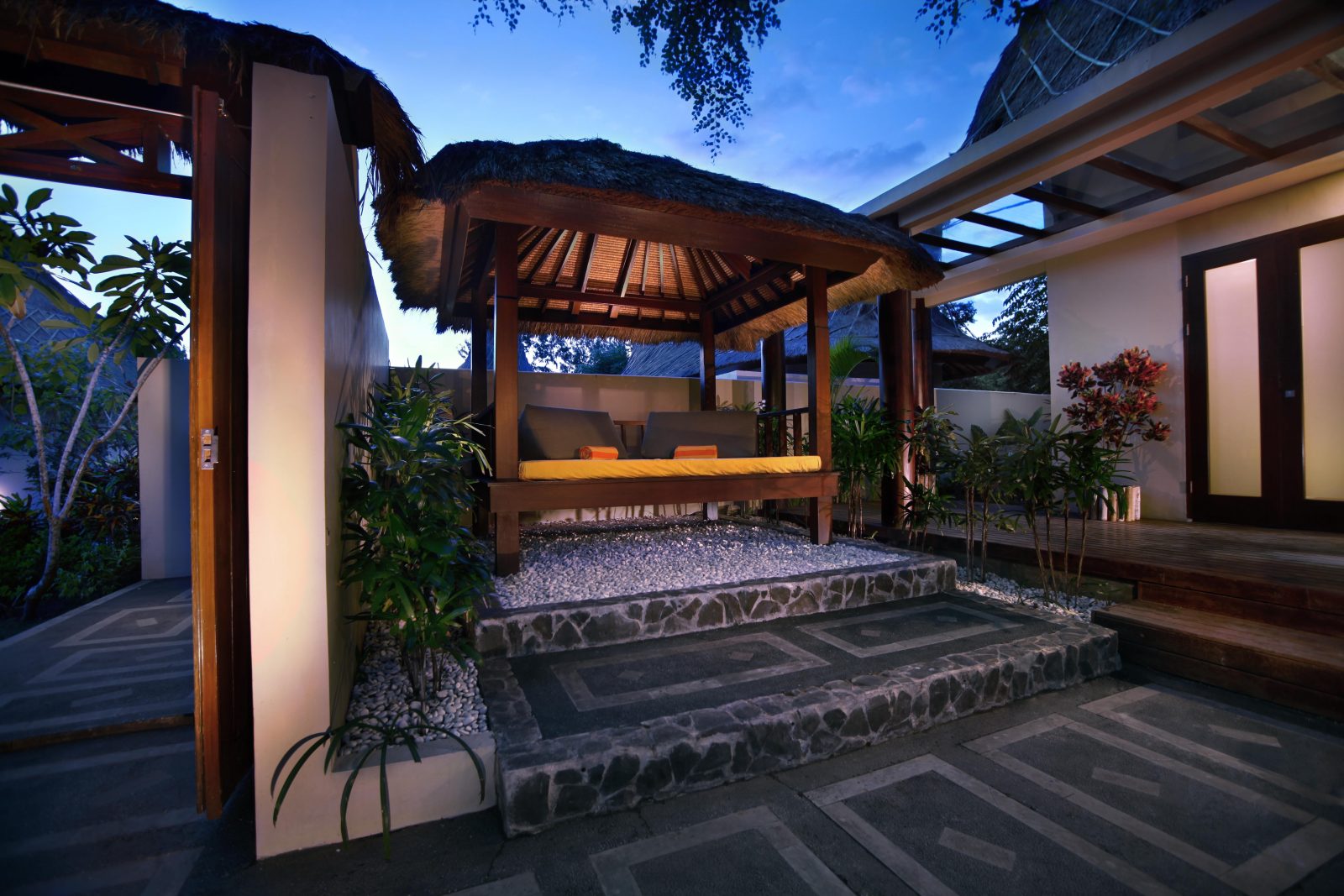 ASTON Sunset Beach Resort - Gili Trawangan