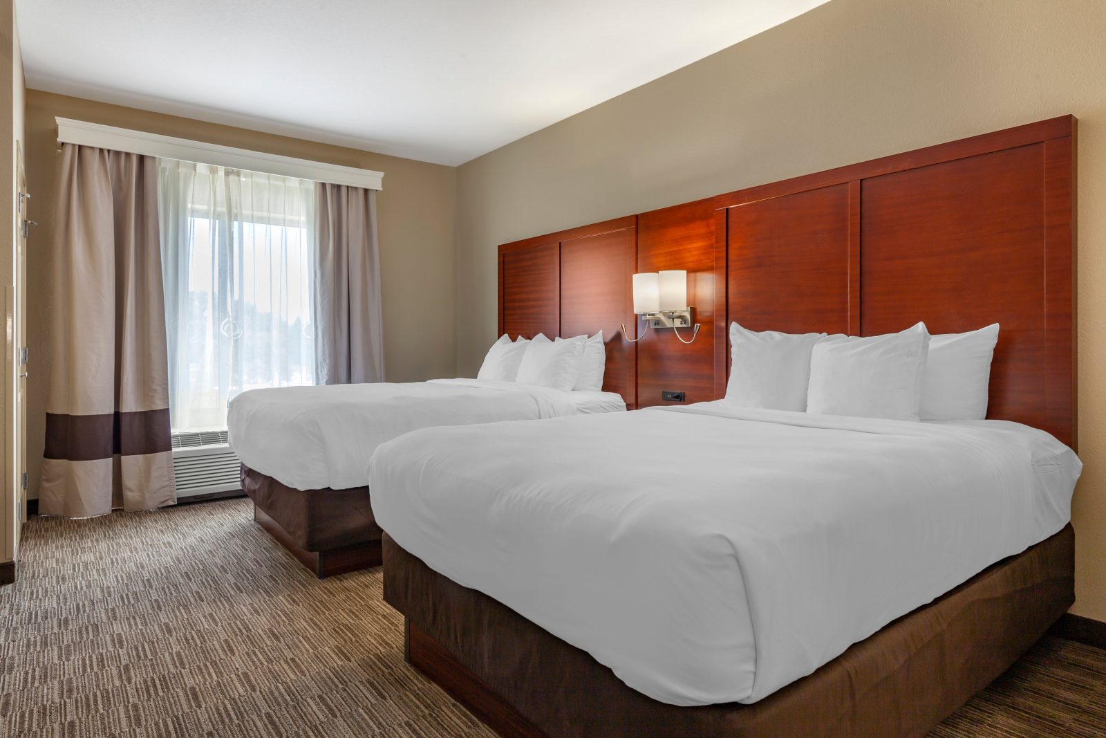 comfort suites milwaukee