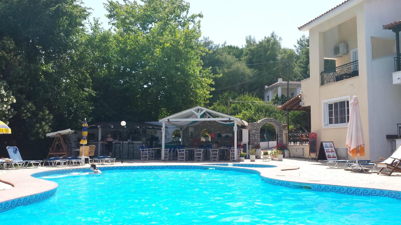 maria yiannis apartments hotel skiathos