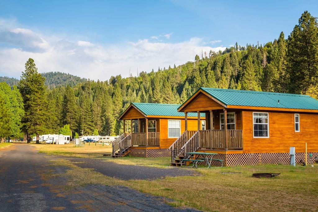 yosemite lakes cabins and hostel
