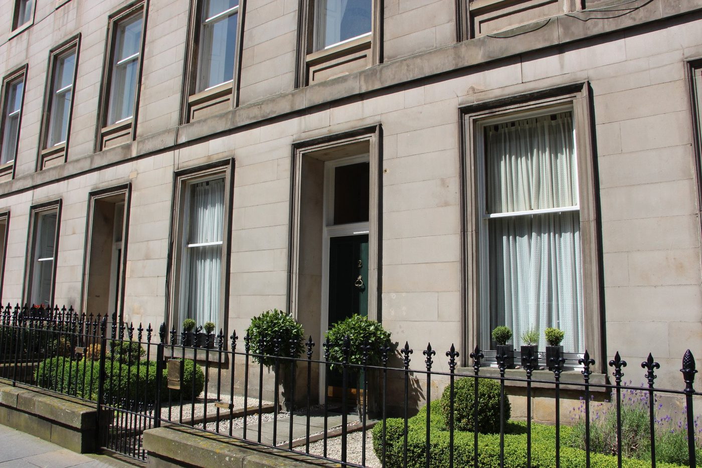 2 Cambridge Street