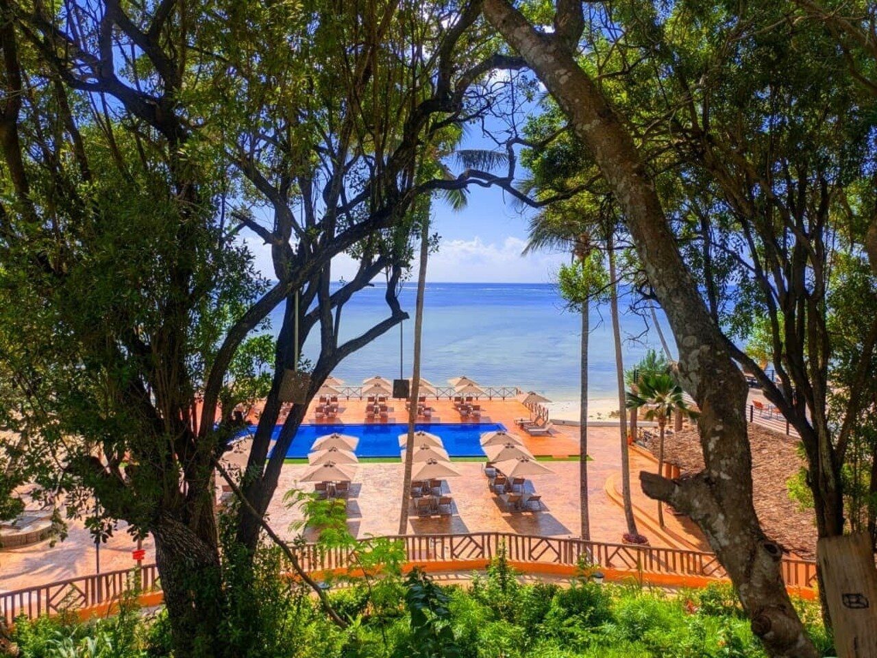 Royal Mandarin Hotel & Resort