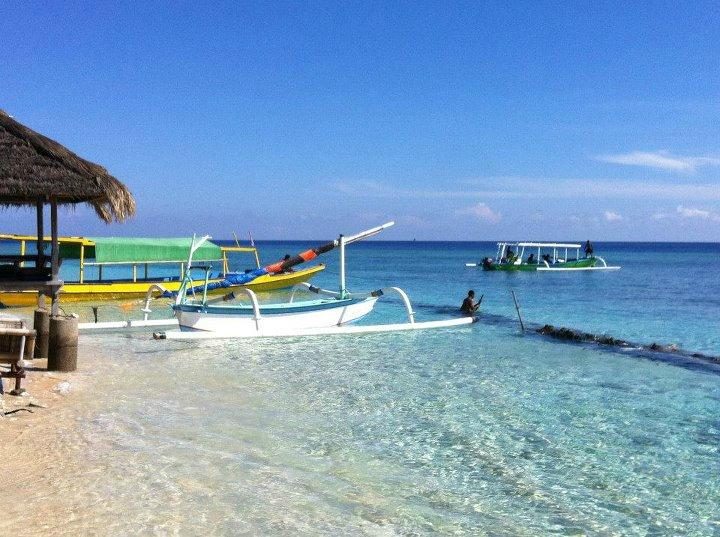 coral beach bungalows hotel gili trawangan