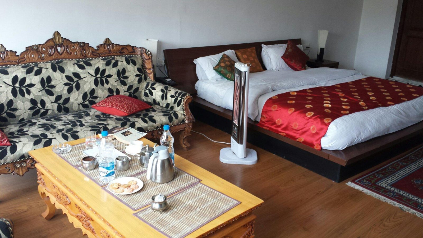 Lotus Hotel