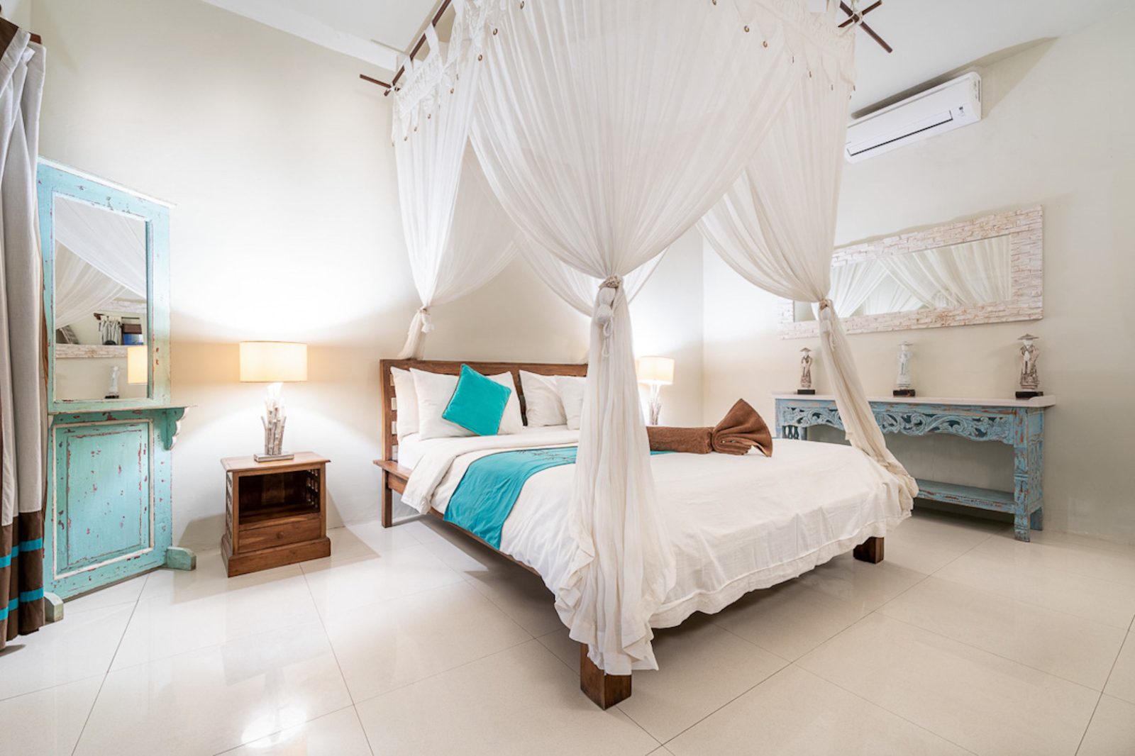 Tir Na Nog Beachfront Resort
