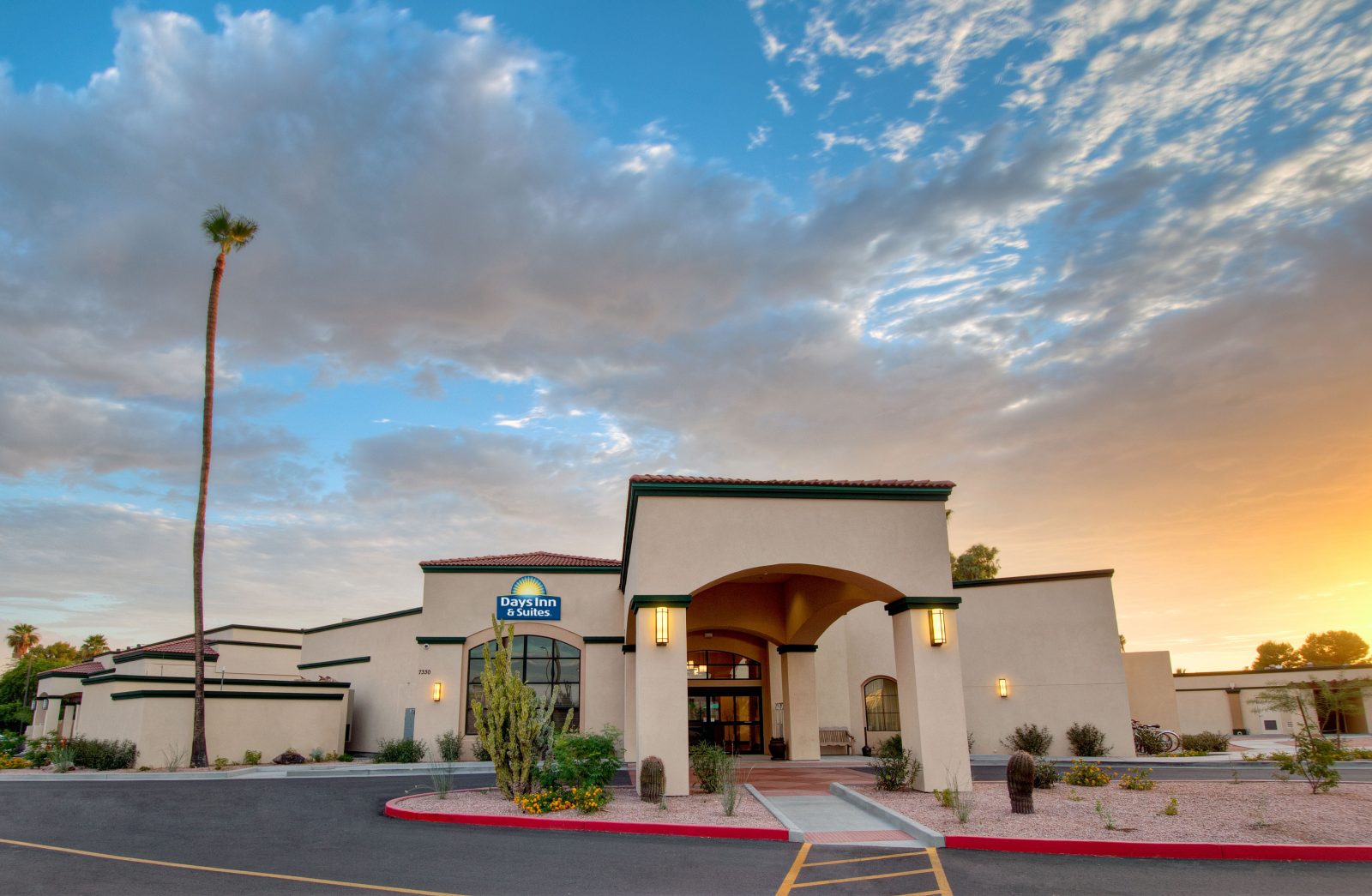 hotel at pima