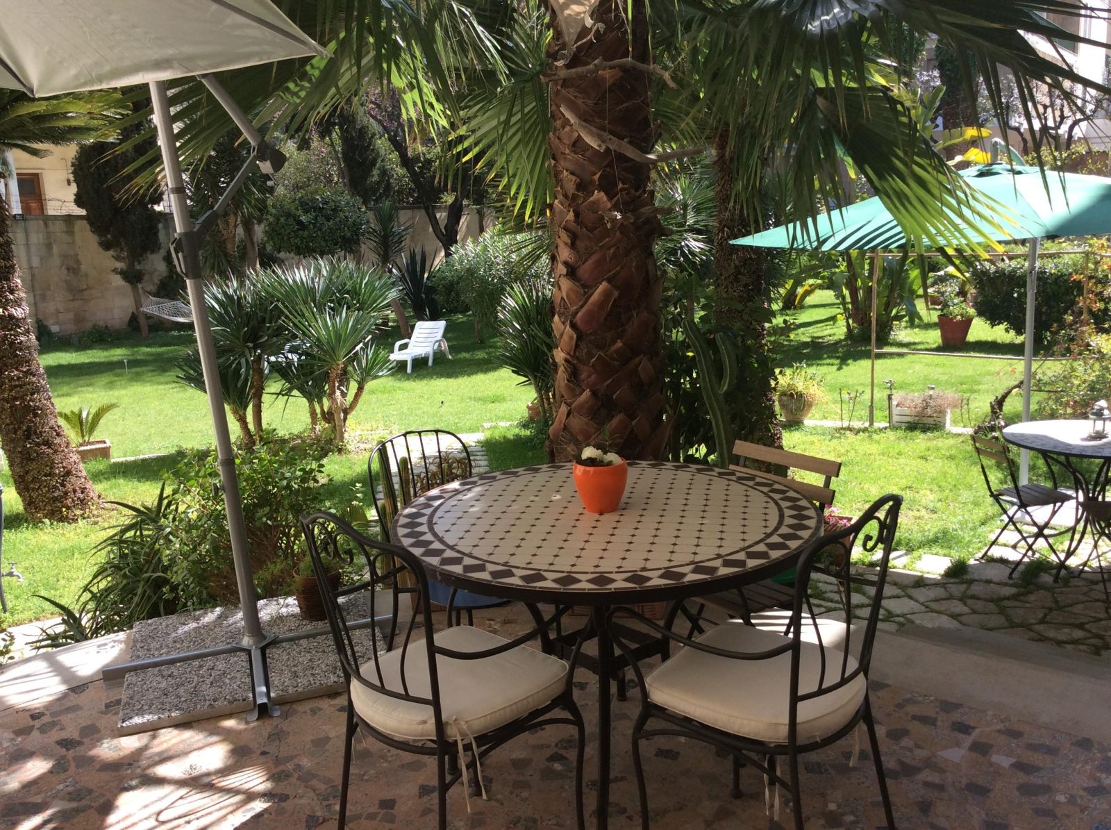 Aedes B&B - The Garden of Dreams