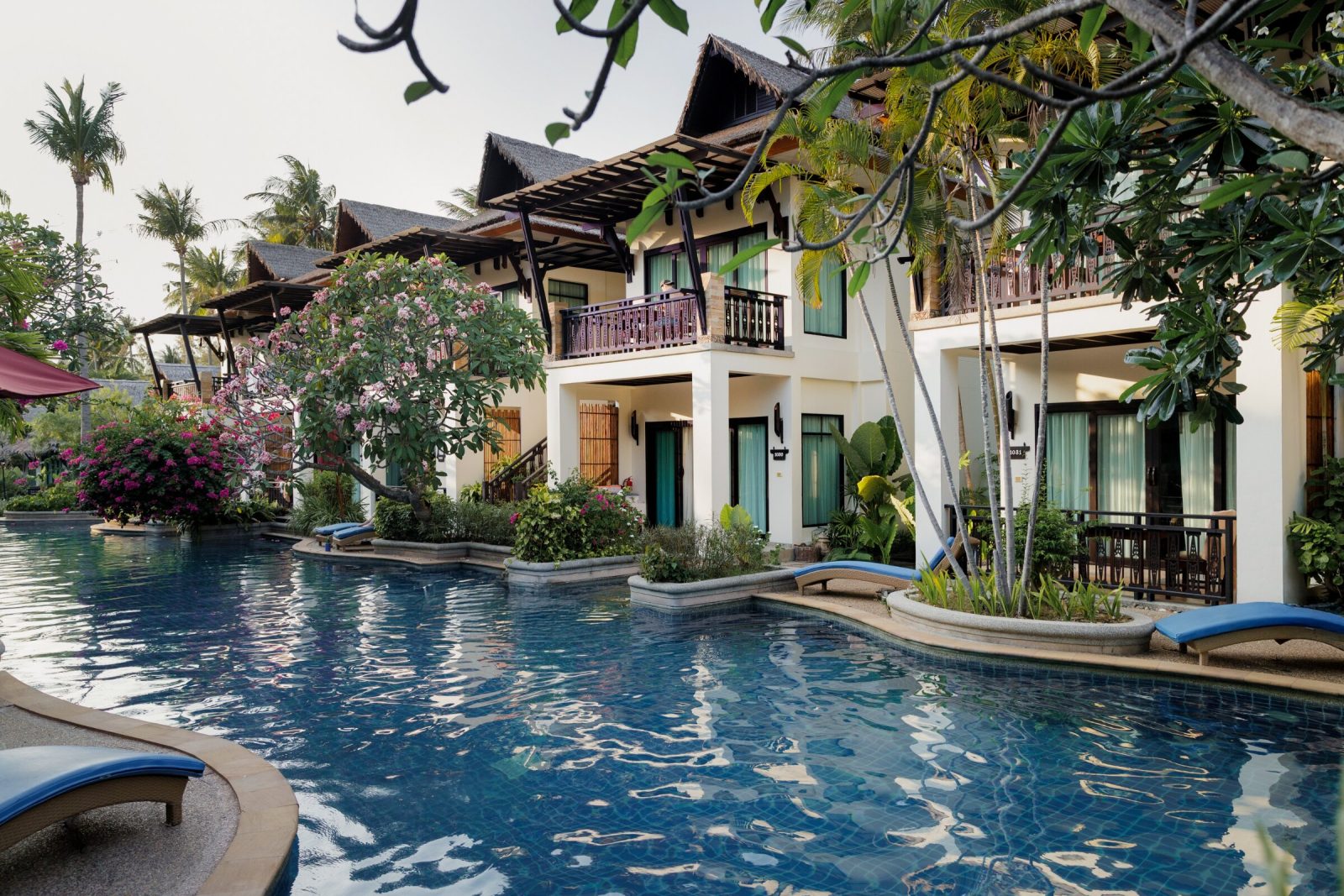 railay village hotel railay beach