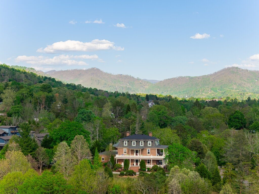 the reynolds mansion hotel asheville