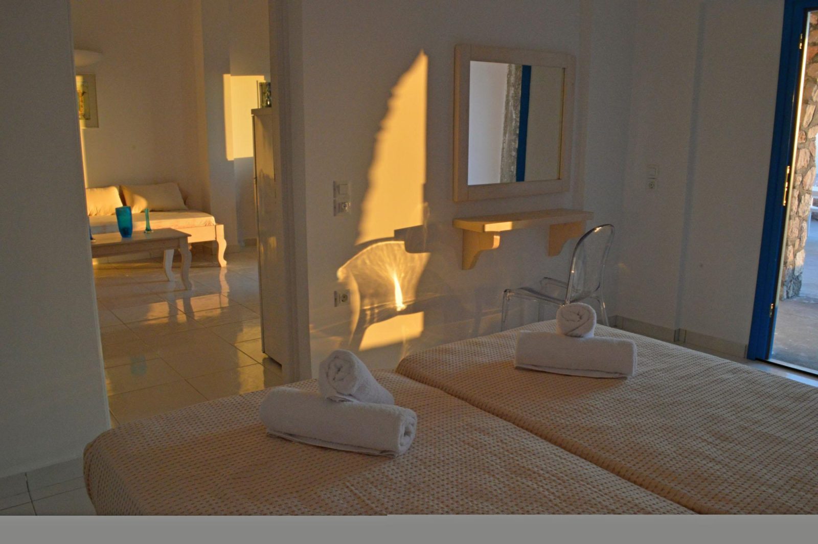 Zatrikion Santorini VIllas