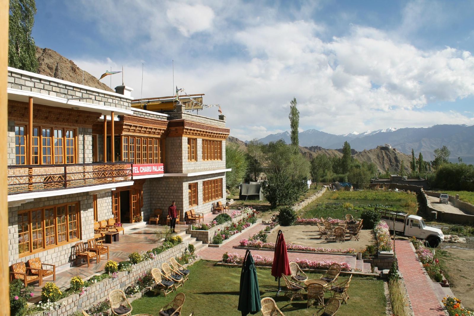 Hotel Charu Palace Leh