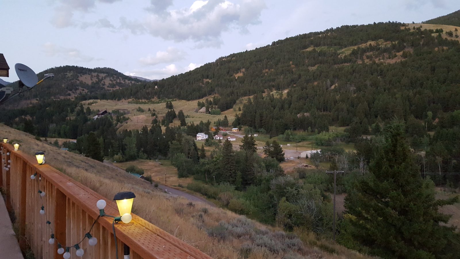 Yellowstone Mountain Cabins