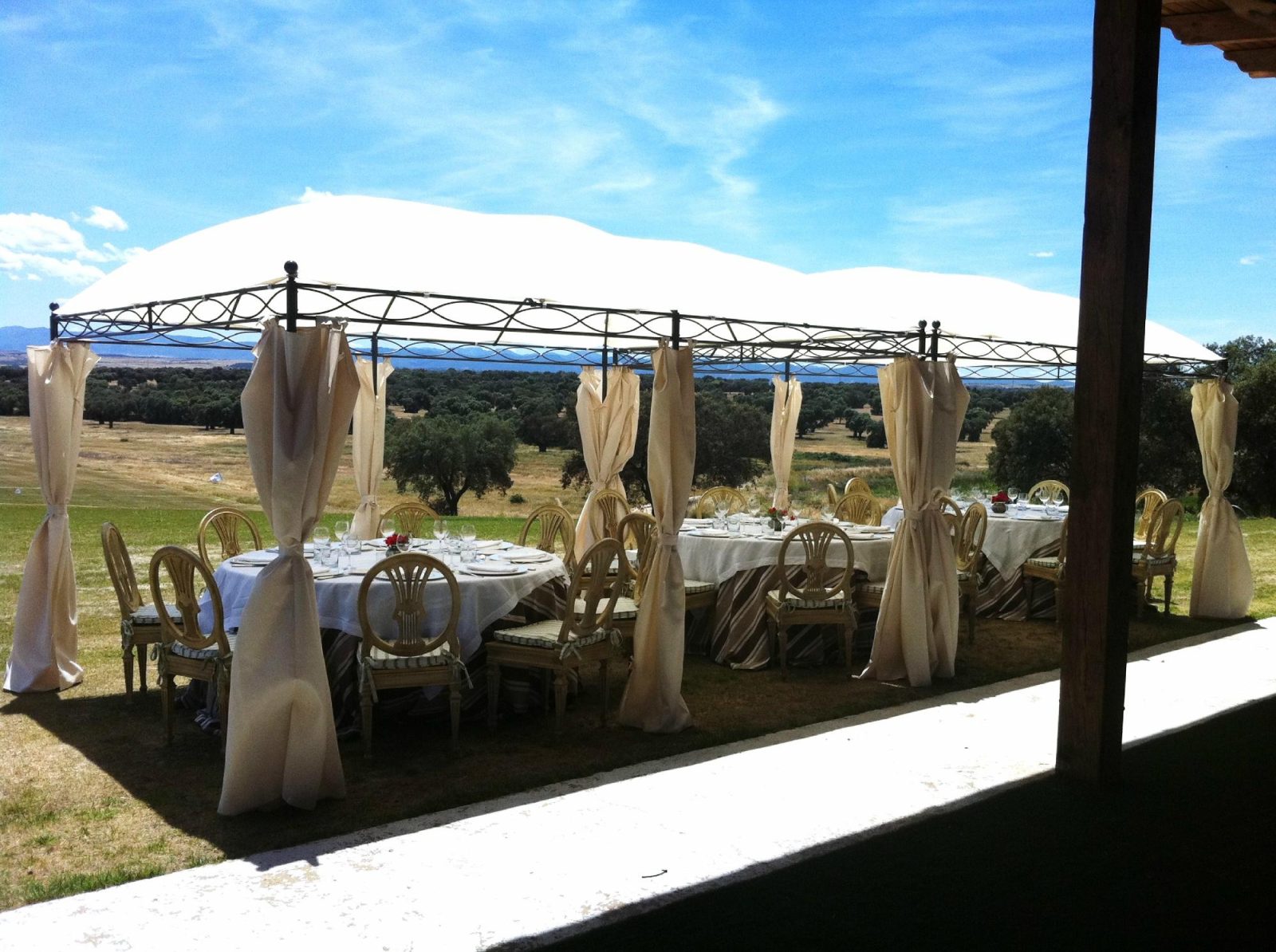 Valdepalacios Hotel