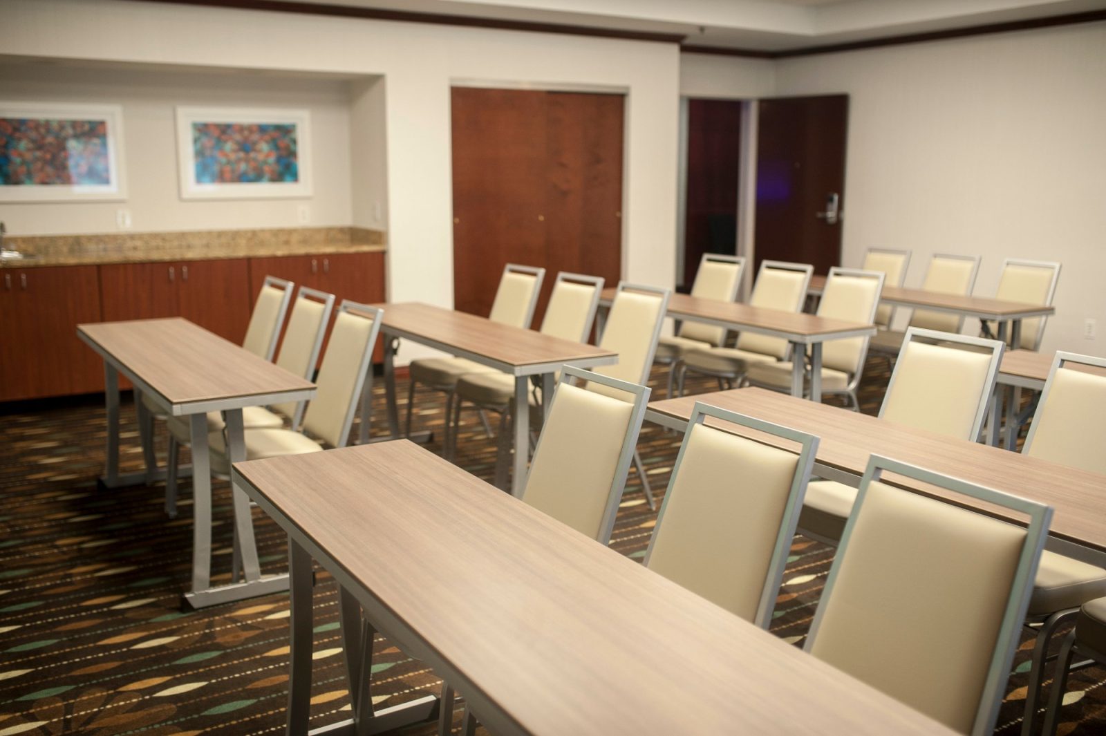 hampton inn cincinnati riverfront (downtown area) hotel covington