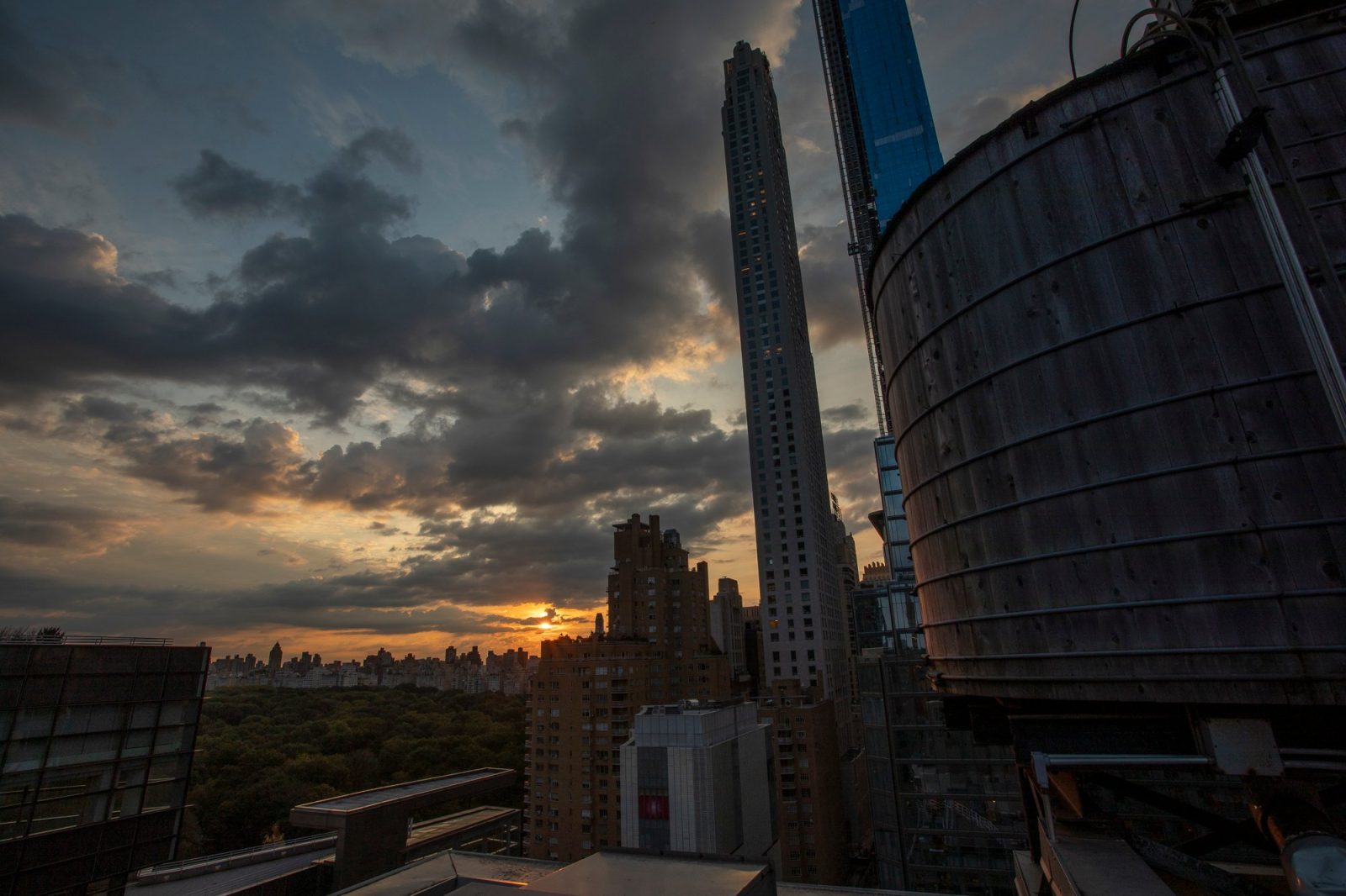 6 Columbus - Central Park Hotel
