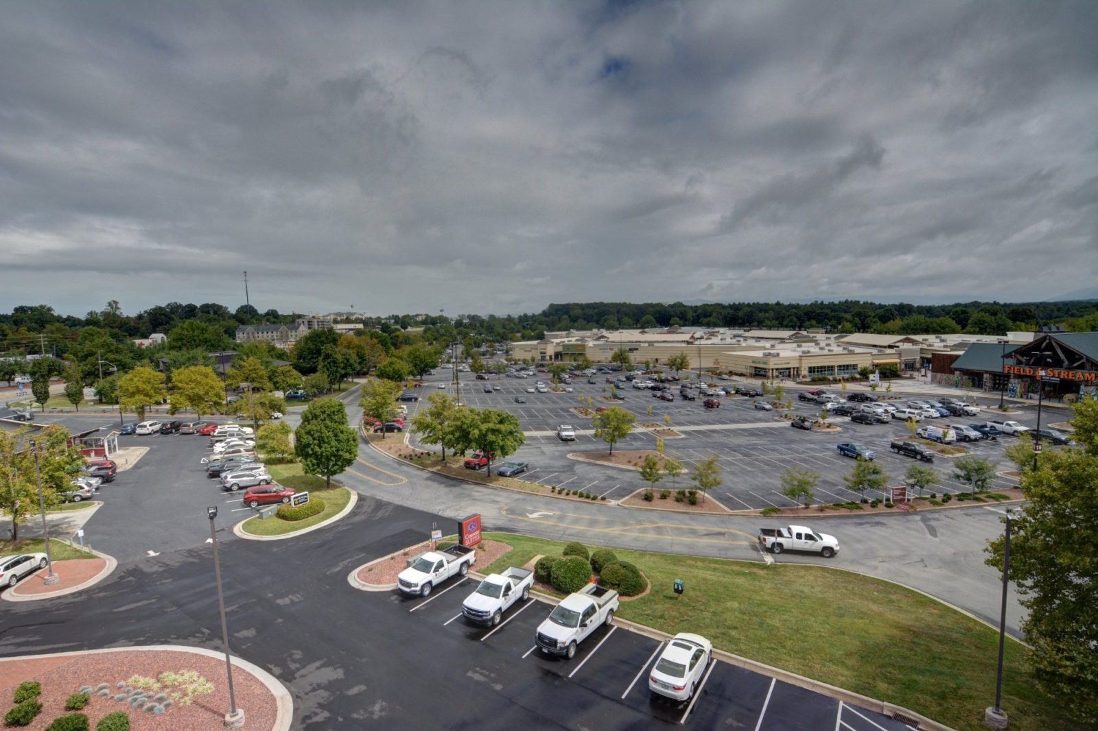 Comfort Suites Outlet Center