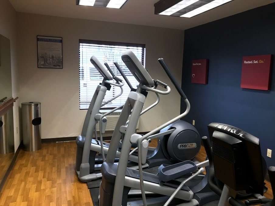 Comfort Suites Outlet Center