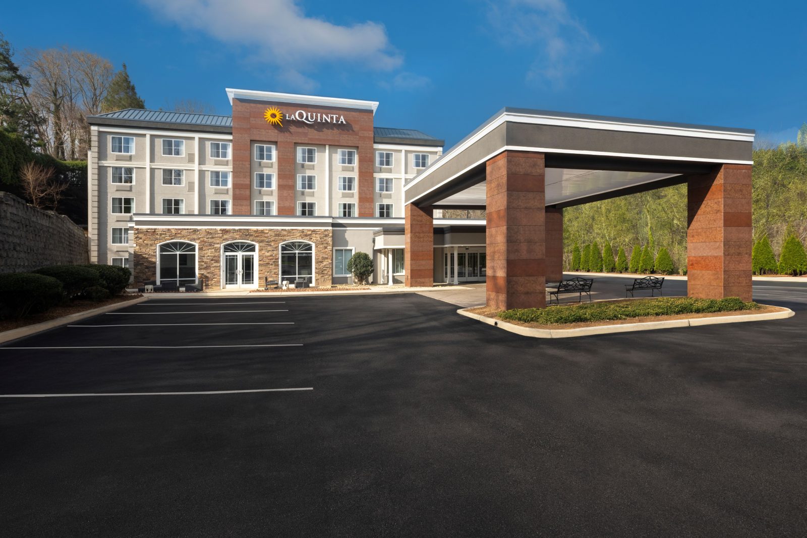 La Quinta Inn & Suites By Wyndham Asheville Downtown