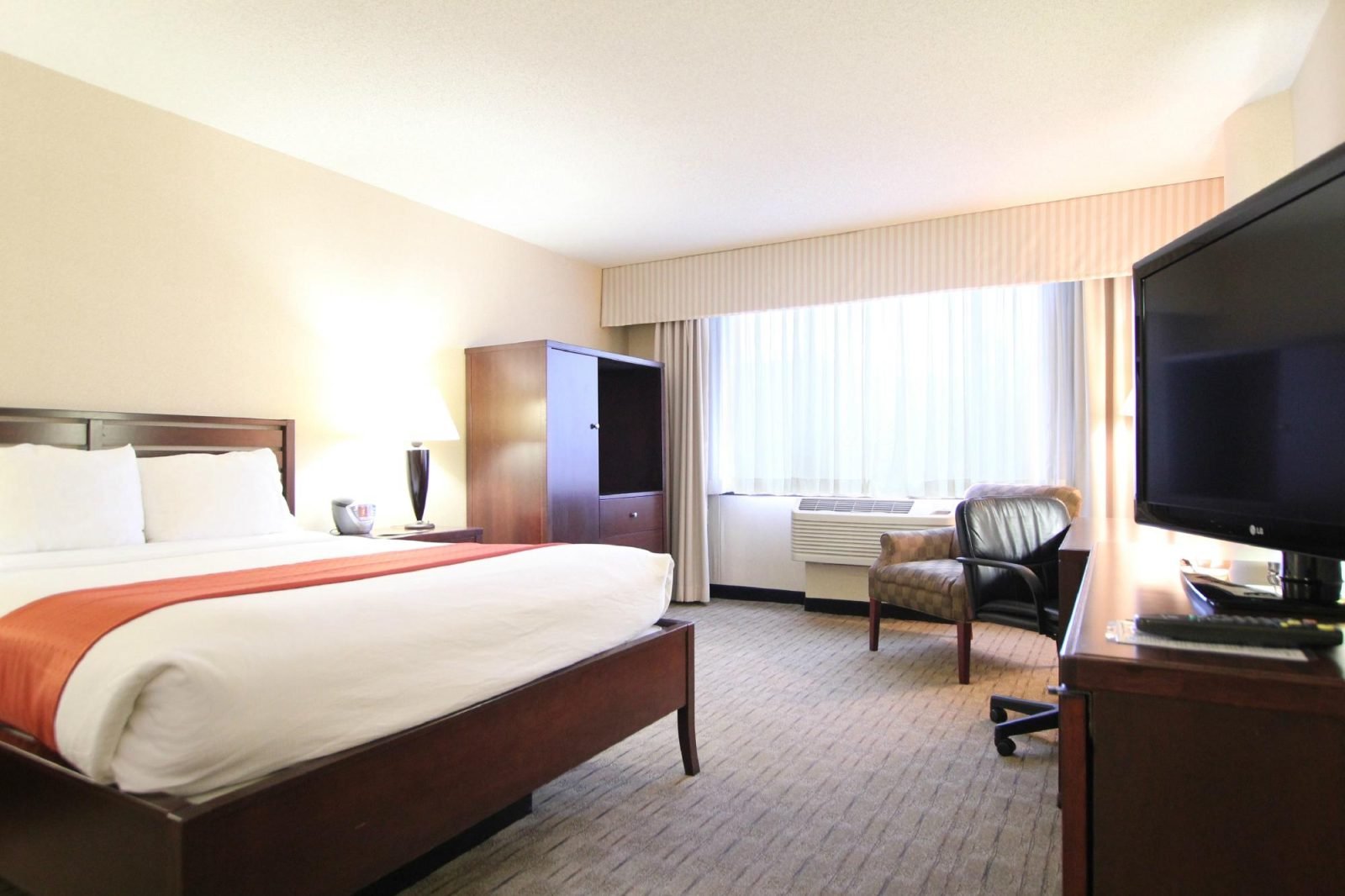 crowne plaza hotel eagan