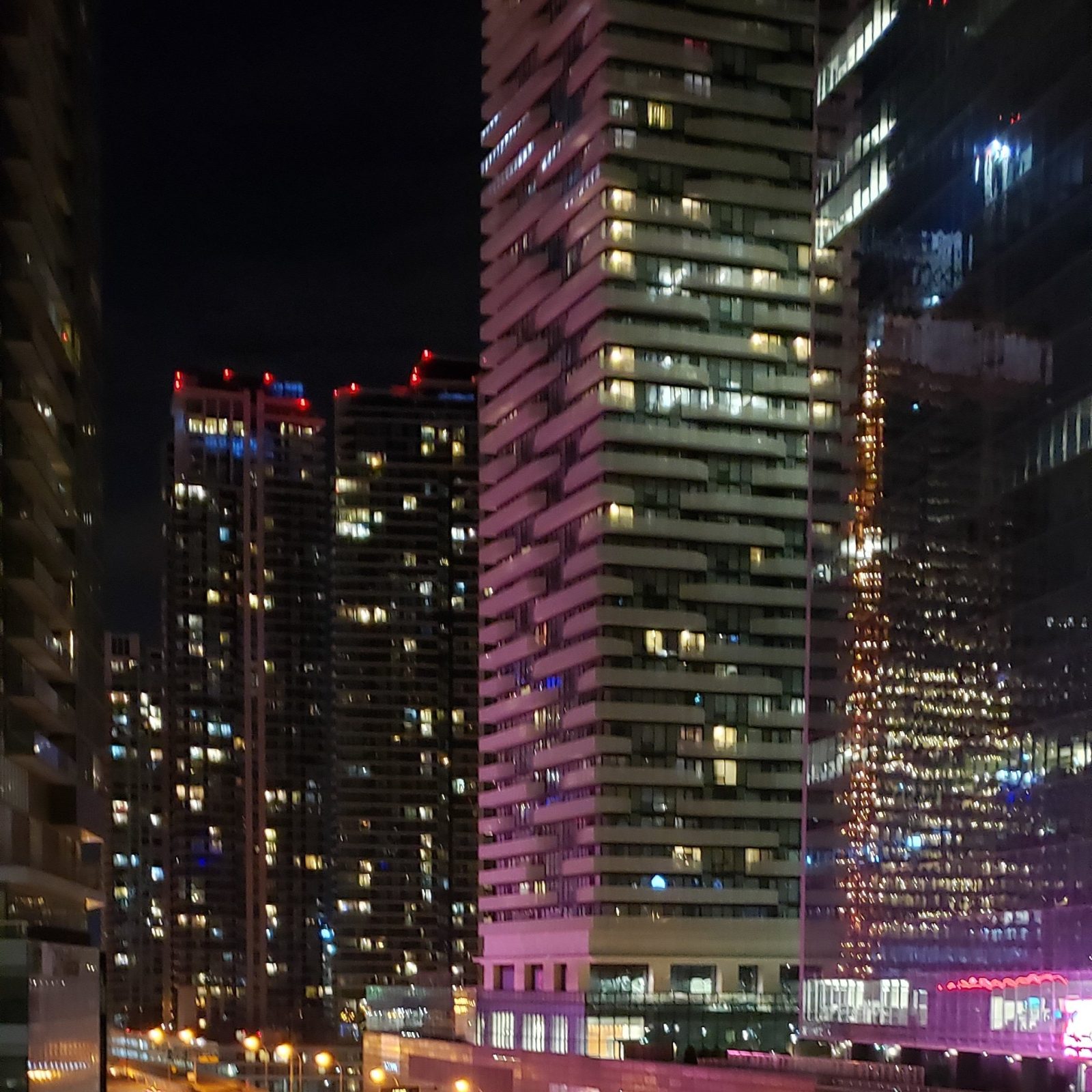 Whitehall Suites - Toronto