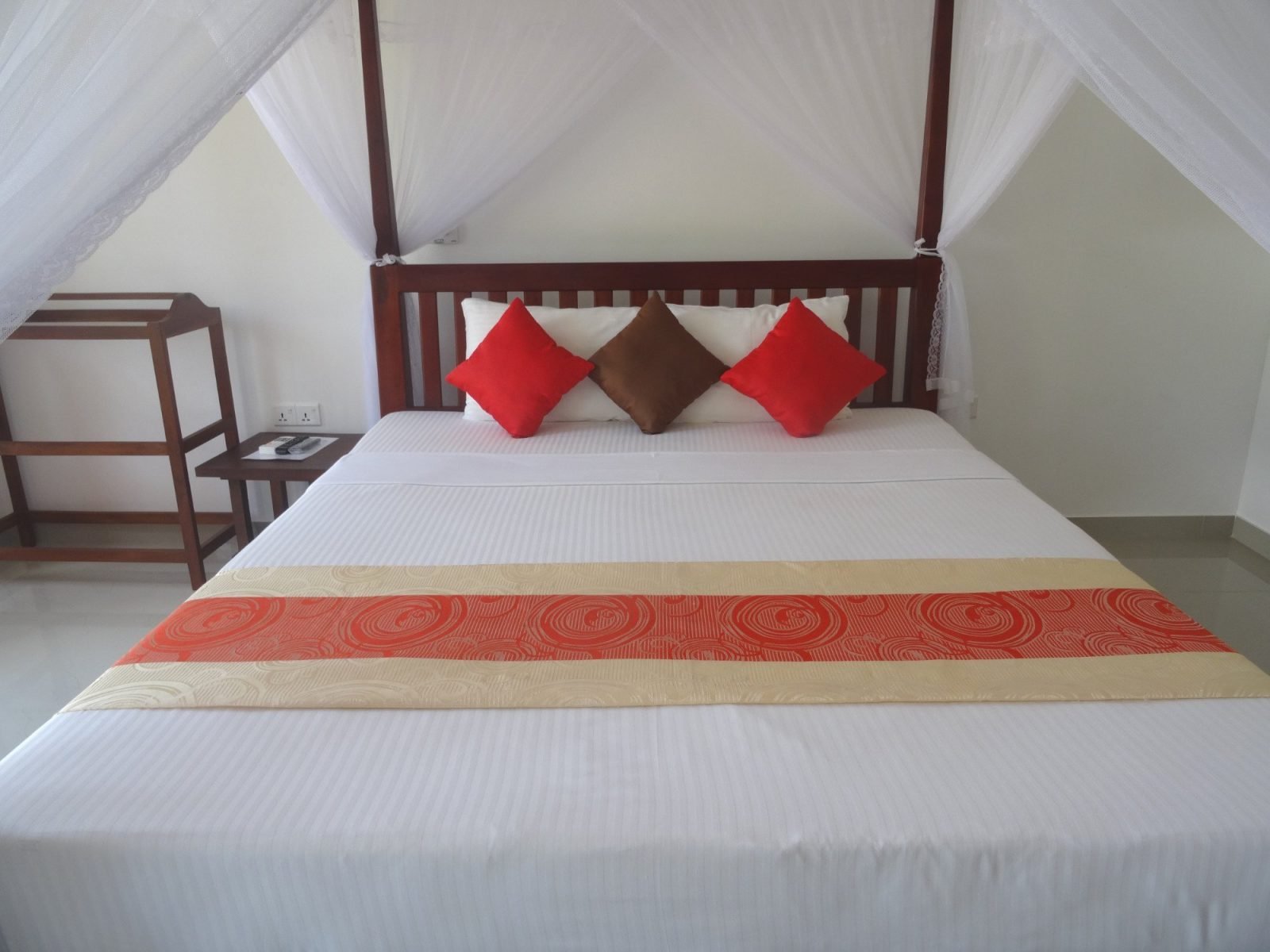 Hotel Corona Hikkaduwa