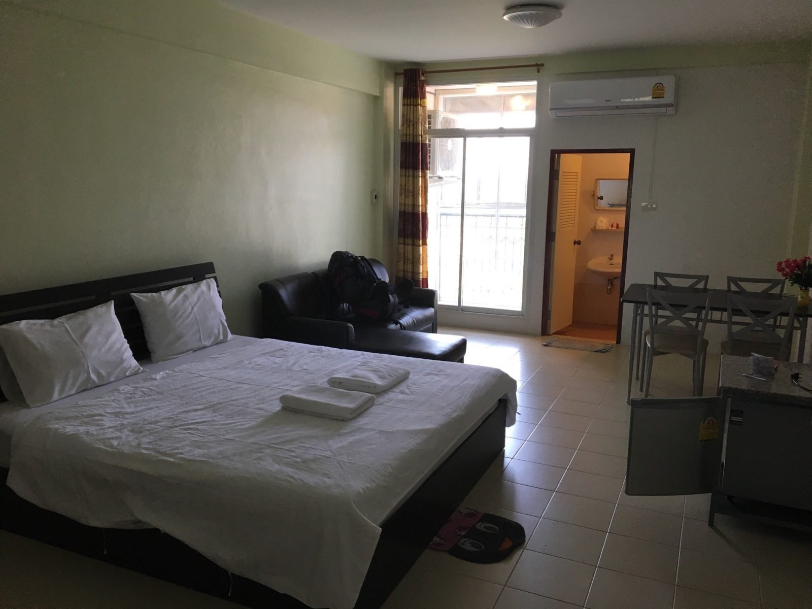 Vee2Hotel Kanchanaburi