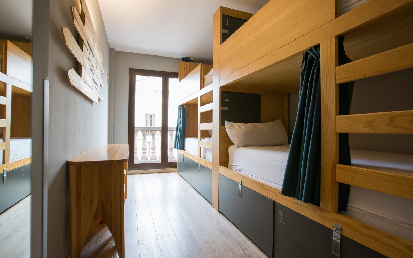 Yeah Barcelona Hostel