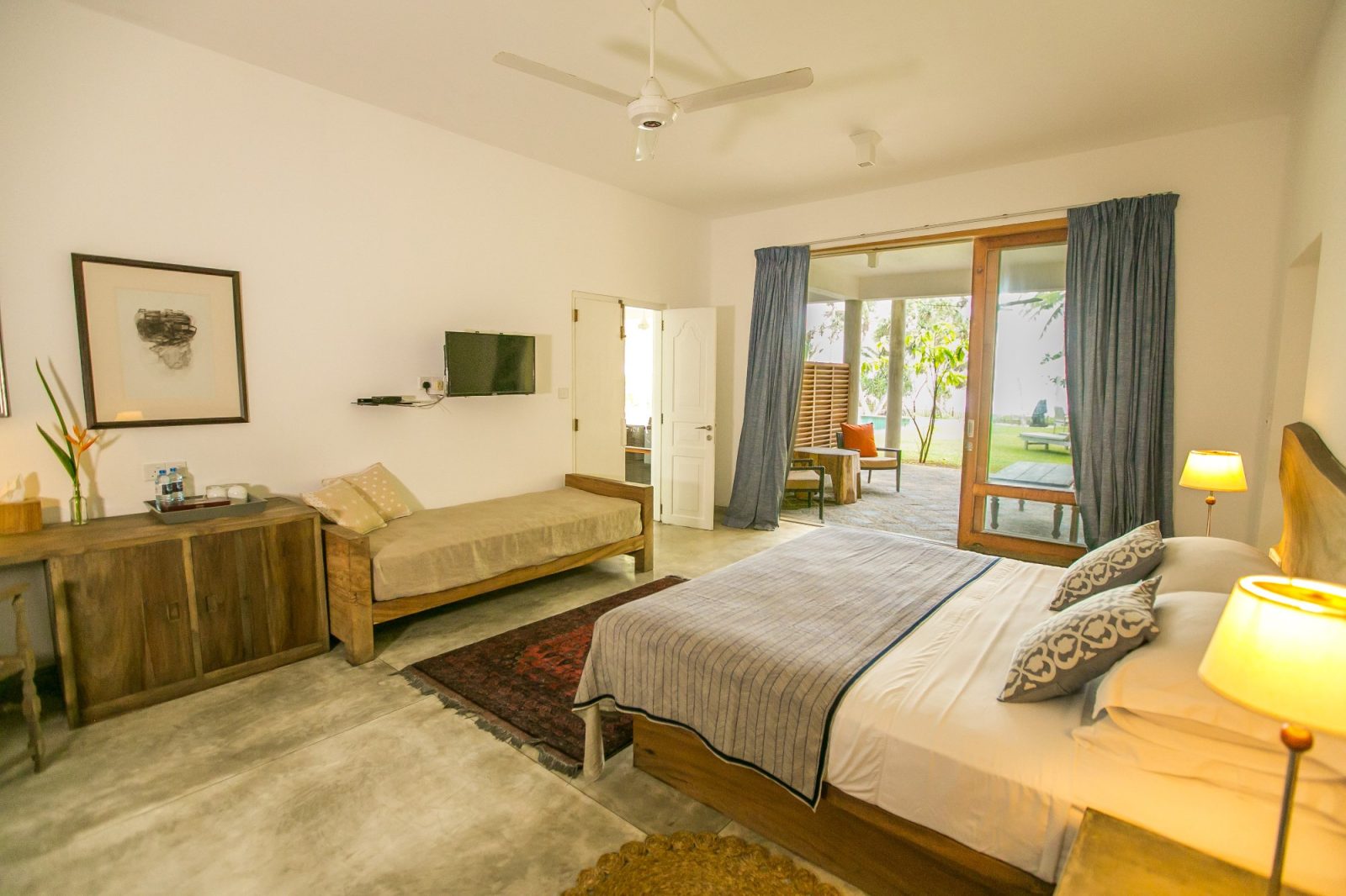 Villa Saffron Hikkaduwa